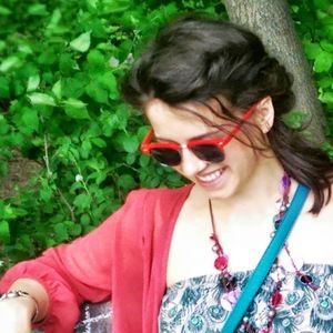 Meet your Posher, Caitlin